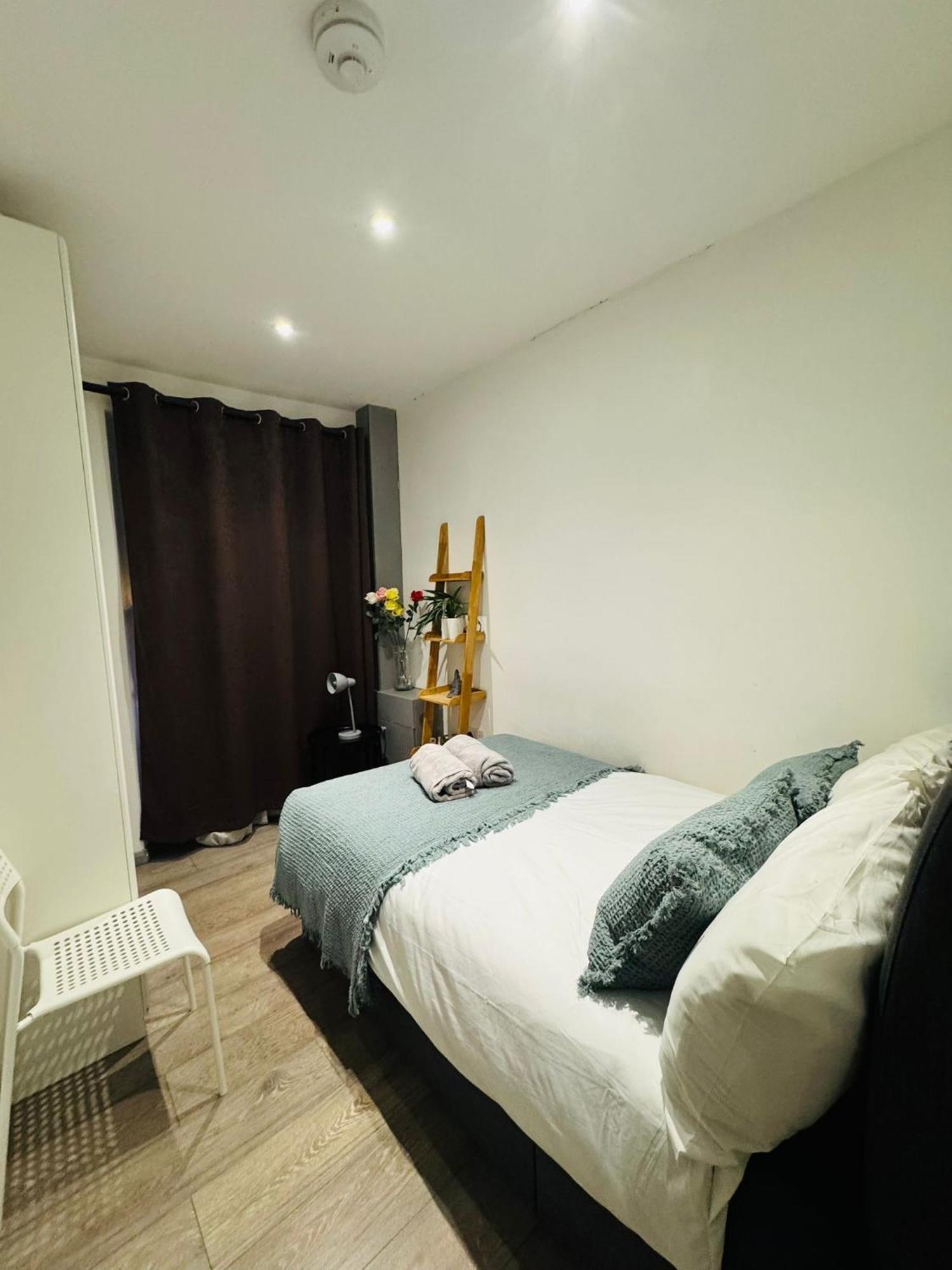 "Spacious Family, Friendly" 1 Bedroom In Kings Cross, St Pancras!!!118A لندن المظهر الخارجي الصورة