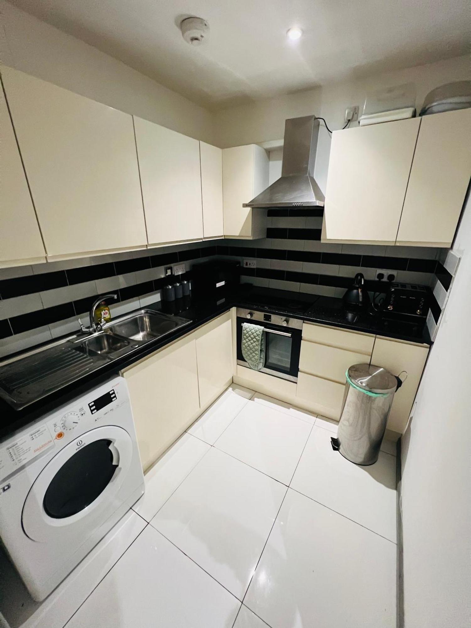 "Spacious Family, Friendly" 1 Bedroom In Kings Cross, St Pancras!!!118A لندن المظهر الخارجي الصورة