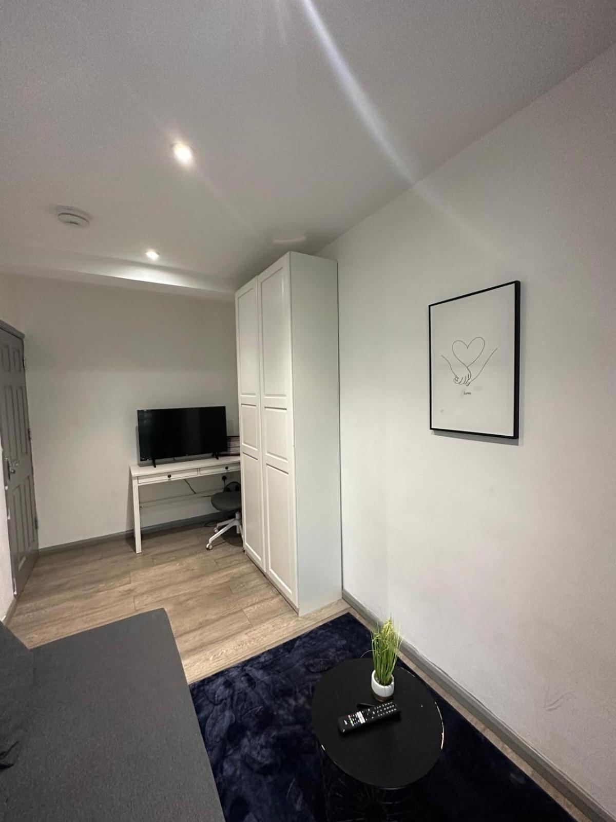 "Spacious Family, Friendly" 1 Bedroom In Kings Cross, St Pancras!!!118A لندن المظهر الخارجي الصورة